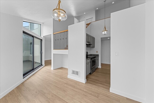 Building Photo - 1 Appian Way