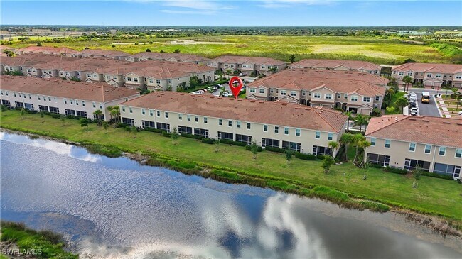 Building Photo - 2870 Blossom Wy