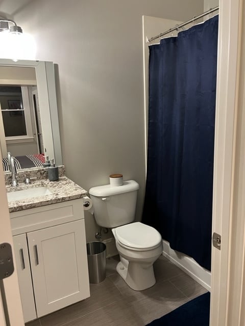 Second bedroom bathroom - 2723 Allen Ave