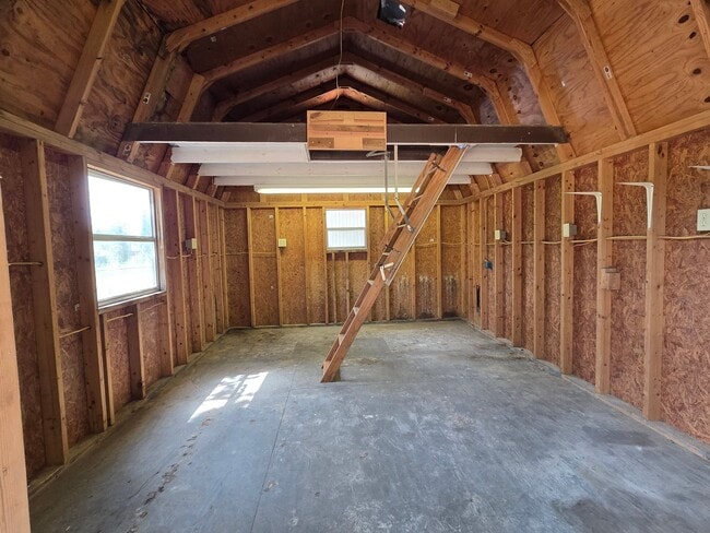 Building Photo - 167 Ramona Dr