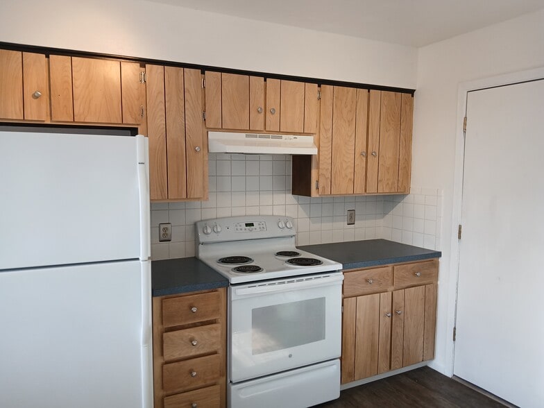 Kitchen View 2 - 456 W 43rd St