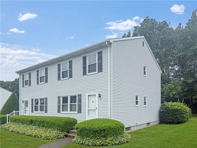 Primary Photo - 15-15 Greene Ct