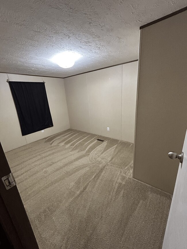 Building Photo - 14500 W Stagecoach Dr