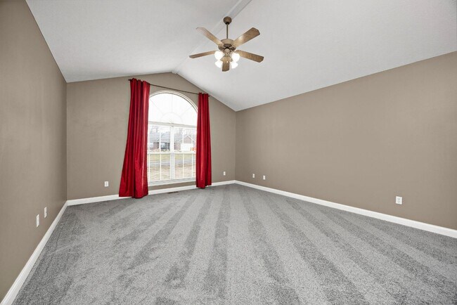 Building Photo - 73 Rosenberger Ln