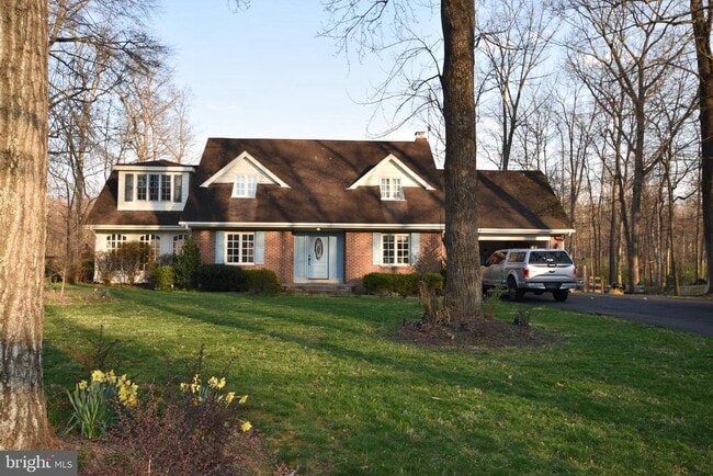 Building Photo - 124 Lakeland Dr
