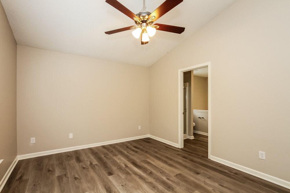 Building Photo - 128 Bosburg Dr