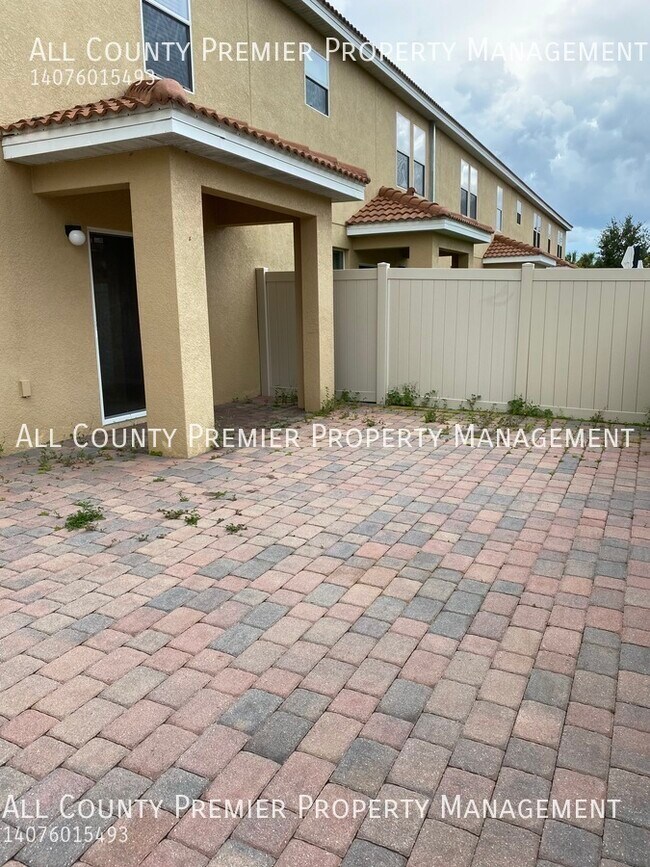 Building Photo - 2079 Bent Grass Ave