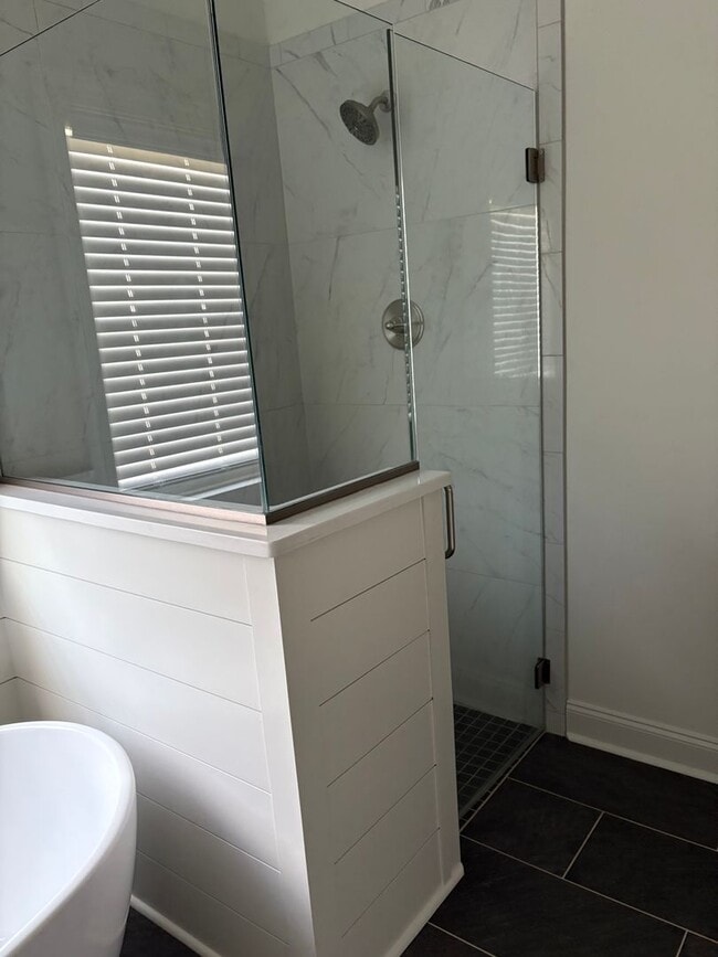 Building Photo - 141 N Buck Run Dr