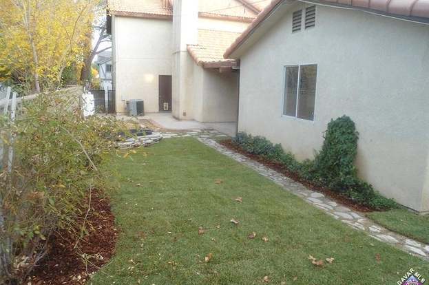 Building Photo - 43007 Pearlwood Dr