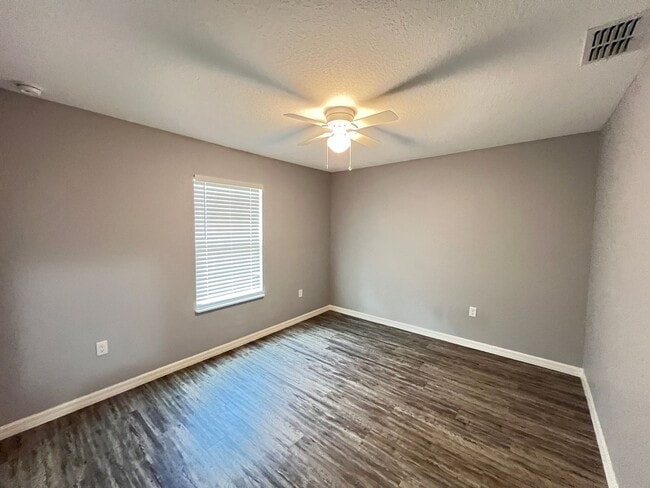 Building Photo - Beautiful 3 BD/2BA Home in Ocala!!!