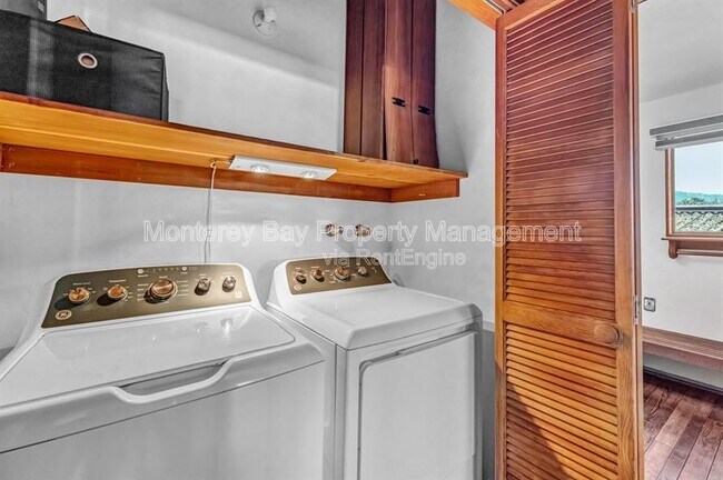 Building Photo - 137 E Carmel Valley Rd