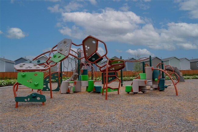 Building Photo - 21301 Carosella Dr