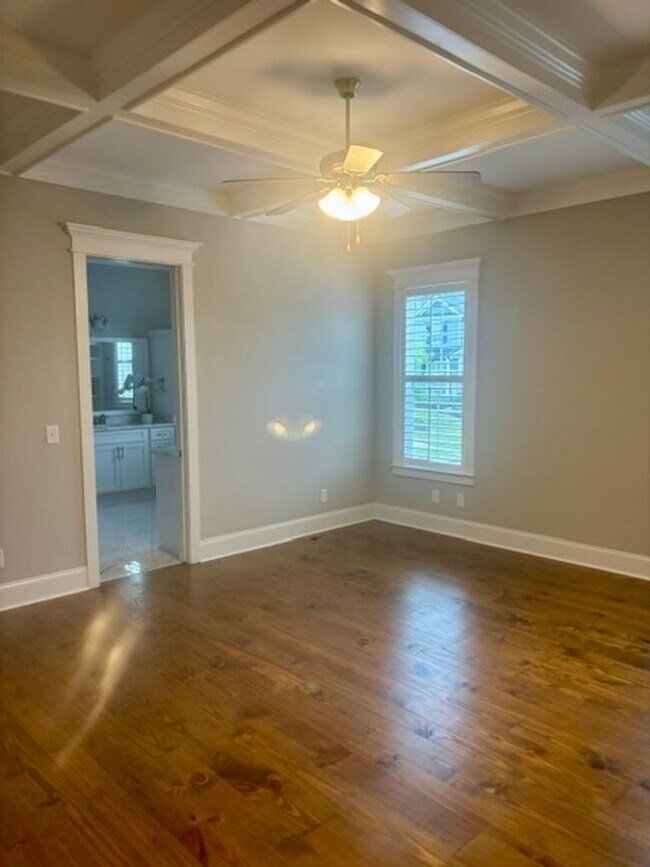 Building Photo - 4304 Sabal Dr