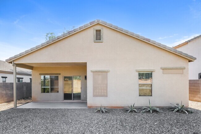 Building Photo - 17320 W Caribbean Ln