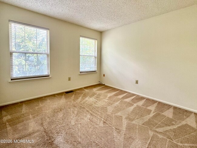 Building Photo - 3 Longbrook Ln