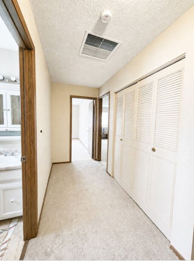 Building Photo - Orangewood