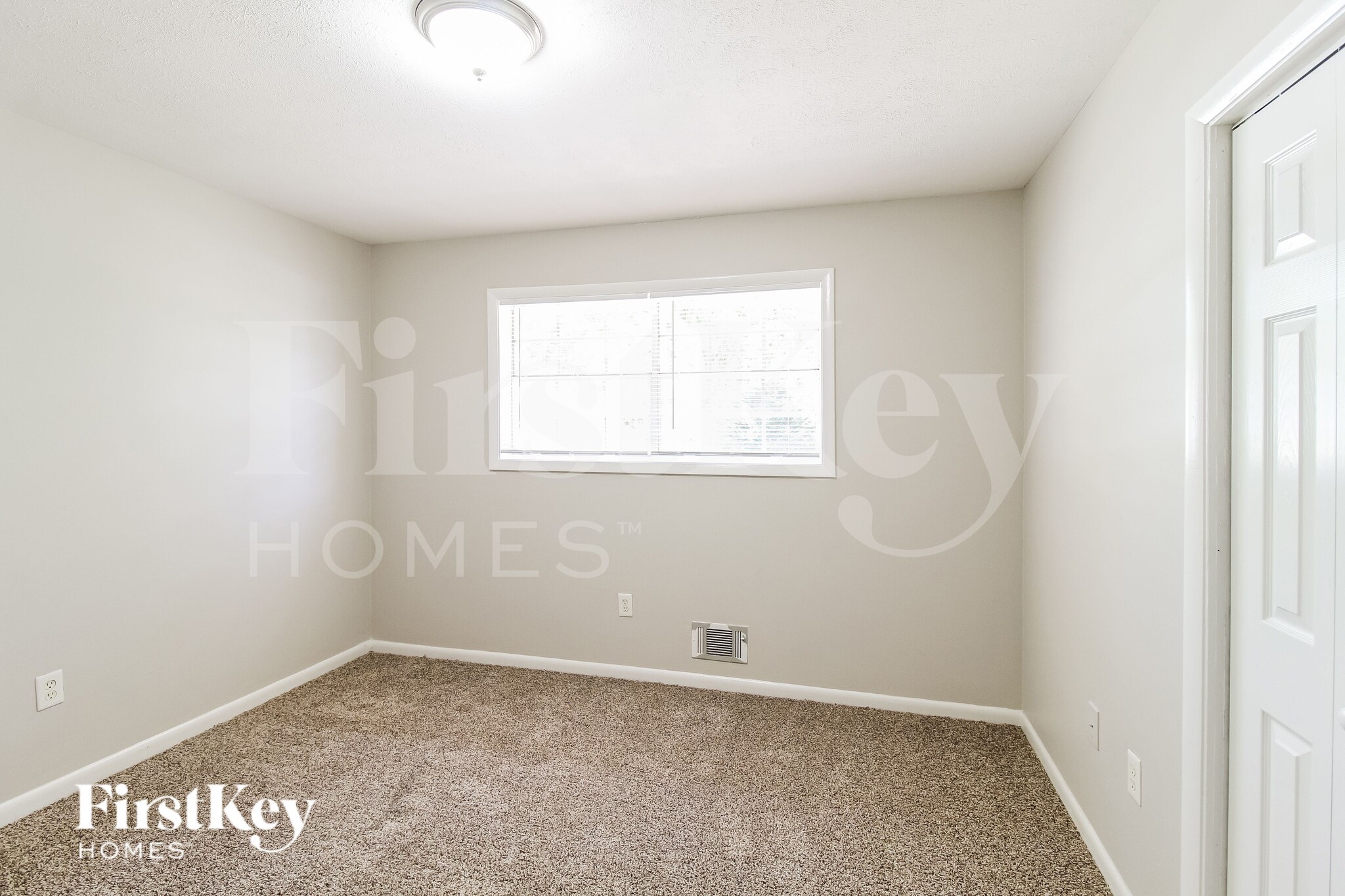 Building Photo - 1021 Meadowbrook Ln NW