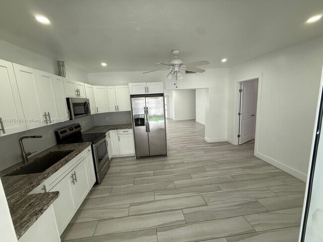 Building Photo - 20028 SW 124th Pl