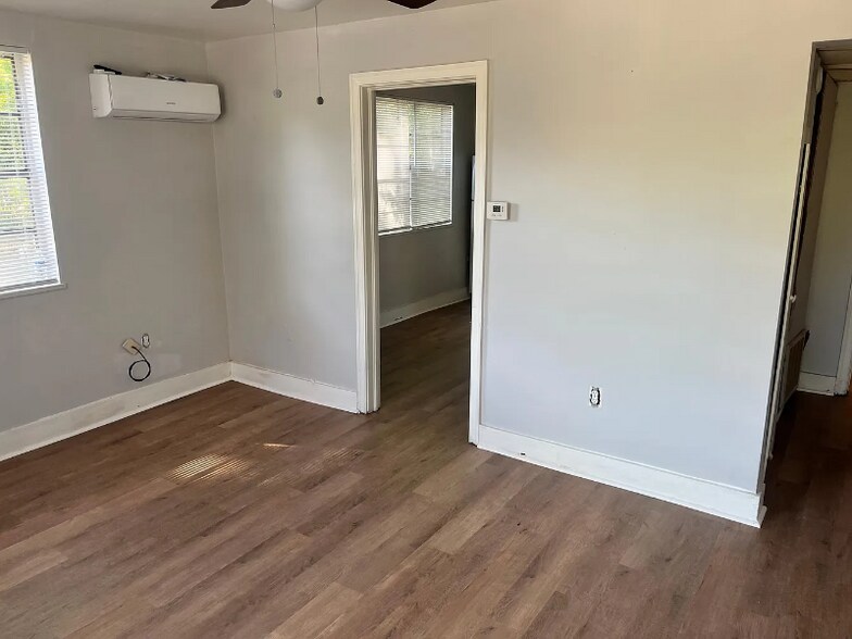 Building Photo - 1504 Cleveland St