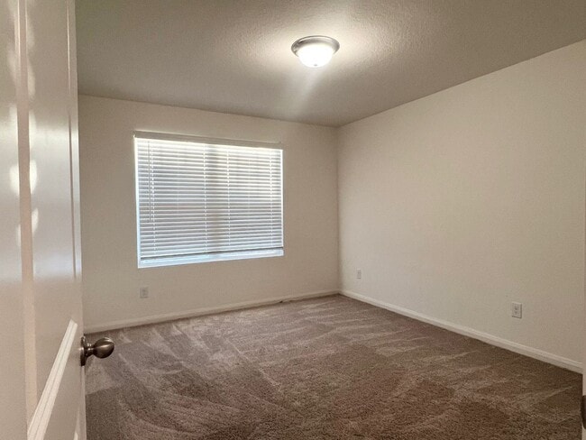 Building Photo - 5410 Rue Girard