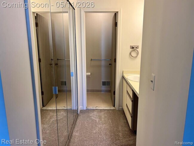 Building Photo - 1629 Glenbrooke Ct
