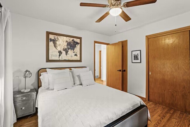 Building Photo - Updated 3 bedroom Delafield ranch