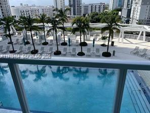 Building Photo - 1111 SW 1st Ave