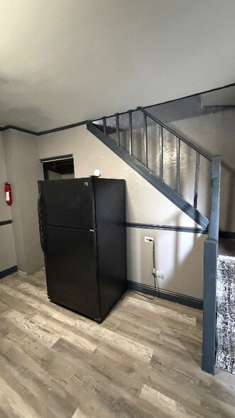 Building Photo - 158 Orchard St