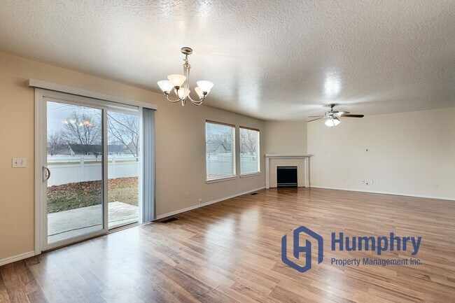 Building Photo - Great home in Meridian, close to parks, restaurants and shopping!