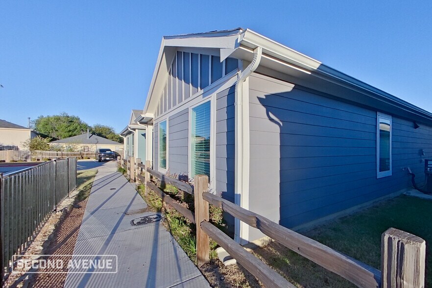 Building Photo - 8719 Cottage Crk Dr