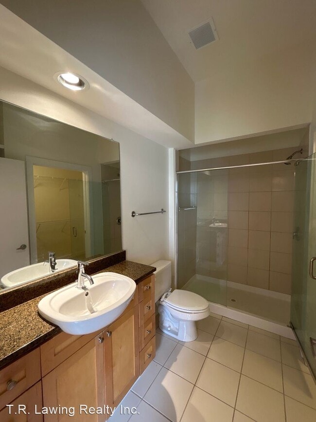 Building Photo - 1 br, 1 bath House - 525 East 6th Street  ...