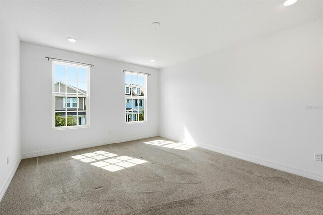 Building Photo - 1859 Treasure Cv