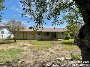 Building Photo - 6714 Strawflower St