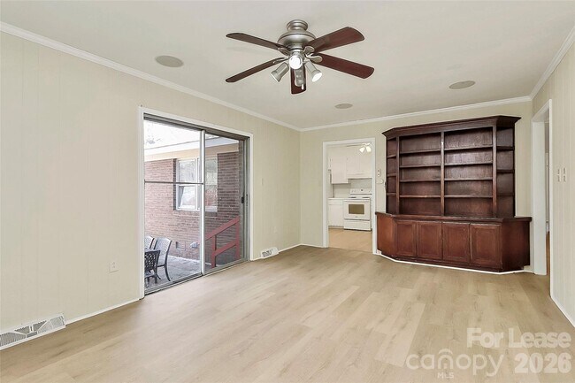 Building Photo - 6635 Olde Savannah Rd