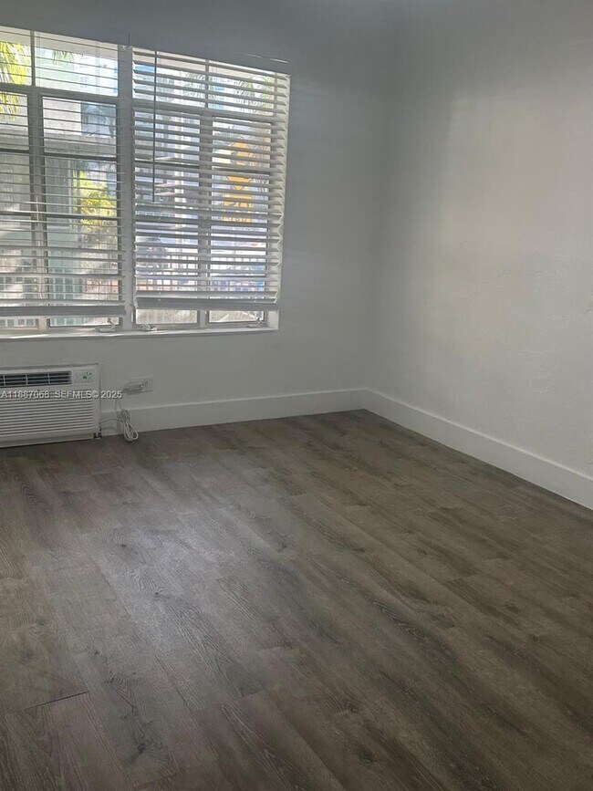 Building Photo - 6805 Abbott Ave