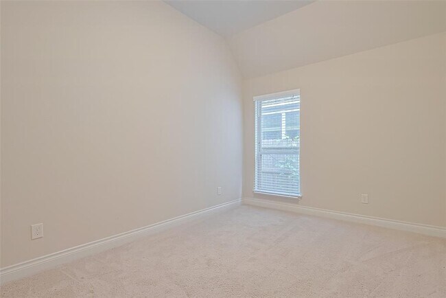 Building Photo - 10623 Davlee Ln