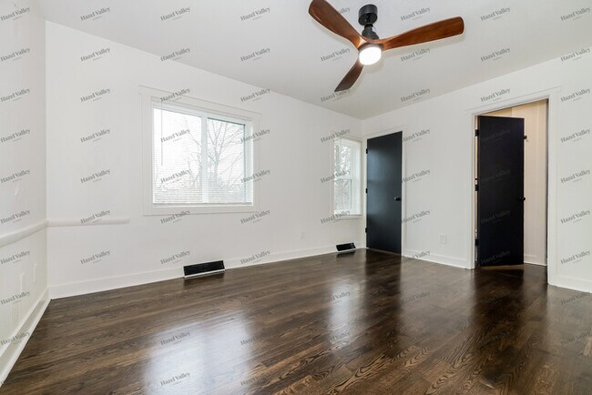 Building Photo - 7409 Appleton Ave