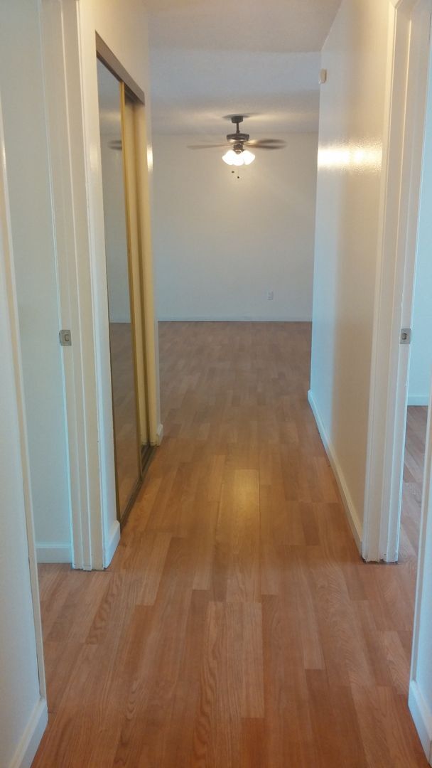 Building Photo - Lovely upgraded Condo near Grossmont College!