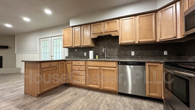 Building Photo - 5213 16th St