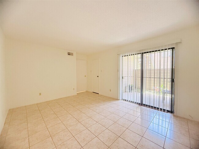 Building Photo - 6701 Sands Point Dr