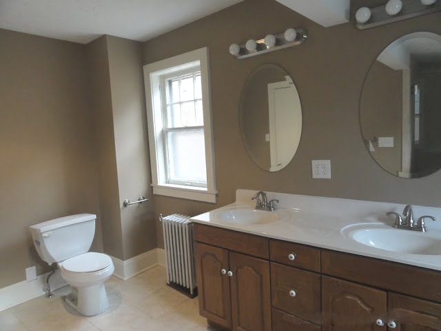 Building Photo - 4 Bed - 1.5 Bath Colonial for Rent in Shaker Heights | Beautiful Updates!