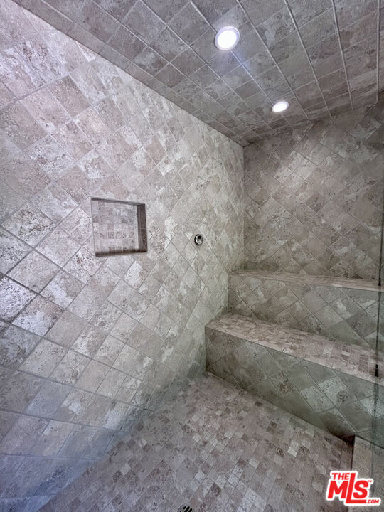 Building Photo - 503 N Greencraig Rd