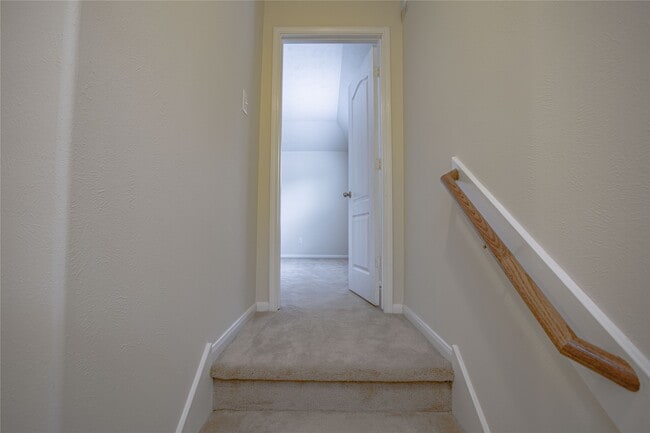 Building Photo - 24535 Carlton Springs Ln