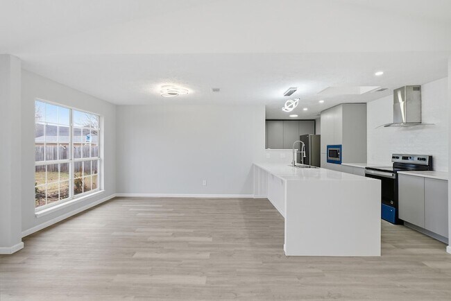 Building Photo - 1434 Santa Anita Dr