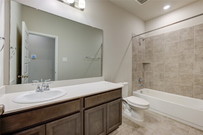 Building Photo - 1207 Cascade Hls Dr