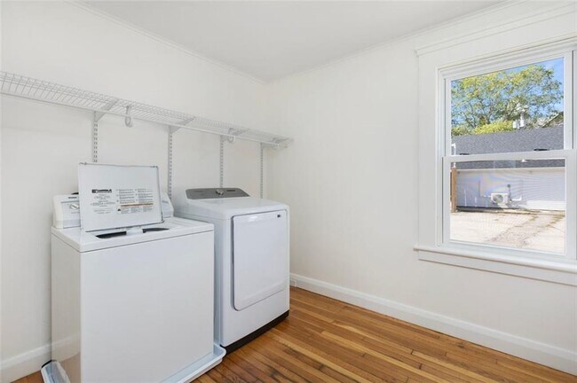 Building Photo - 3461 Kingstown Rd