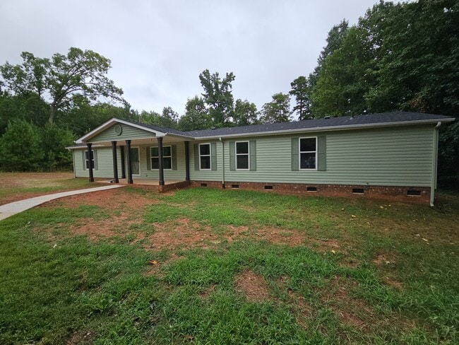Primary Photo - 651 E Sanders Rd