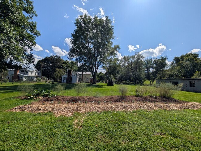 Building Photo - 6836 Maple Brook Ln