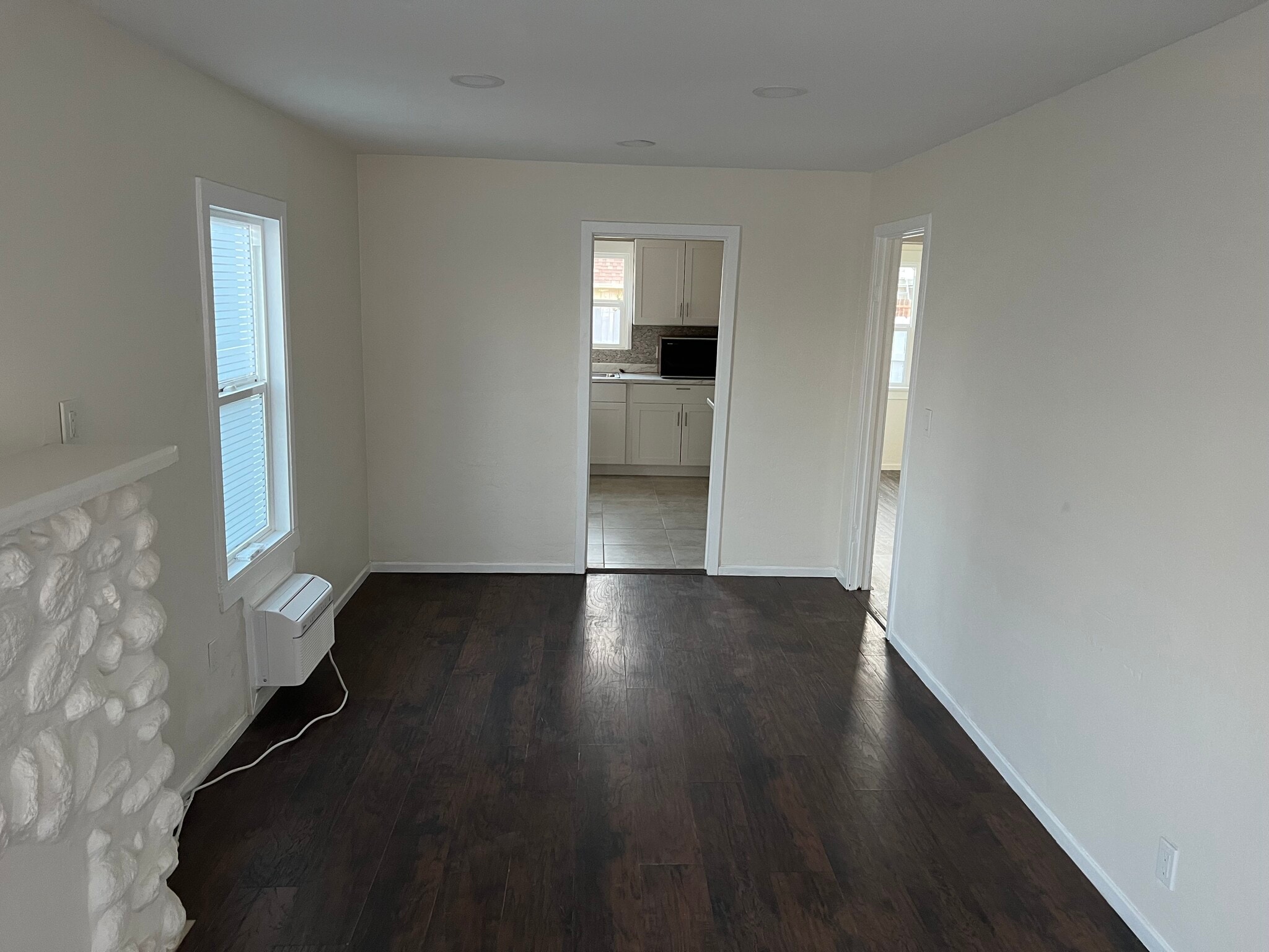 Building Photo - 315 W Sun Ave