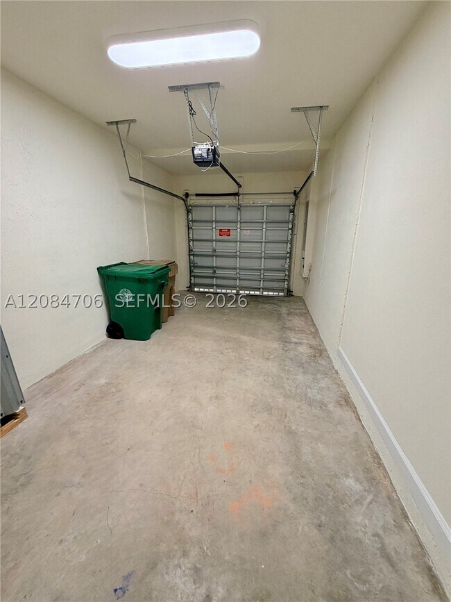 Building Photo - 6561 N Anise Ct